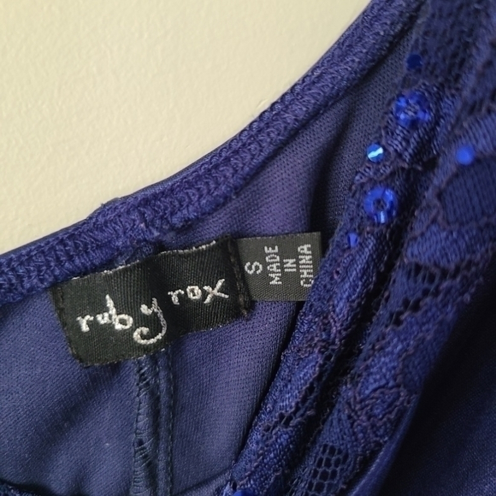 Ruby‎ Rox Bodycon Dress - Picture 7 of 10